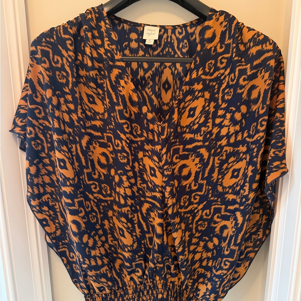 Chic Geometric Blouse in Navy and Orange